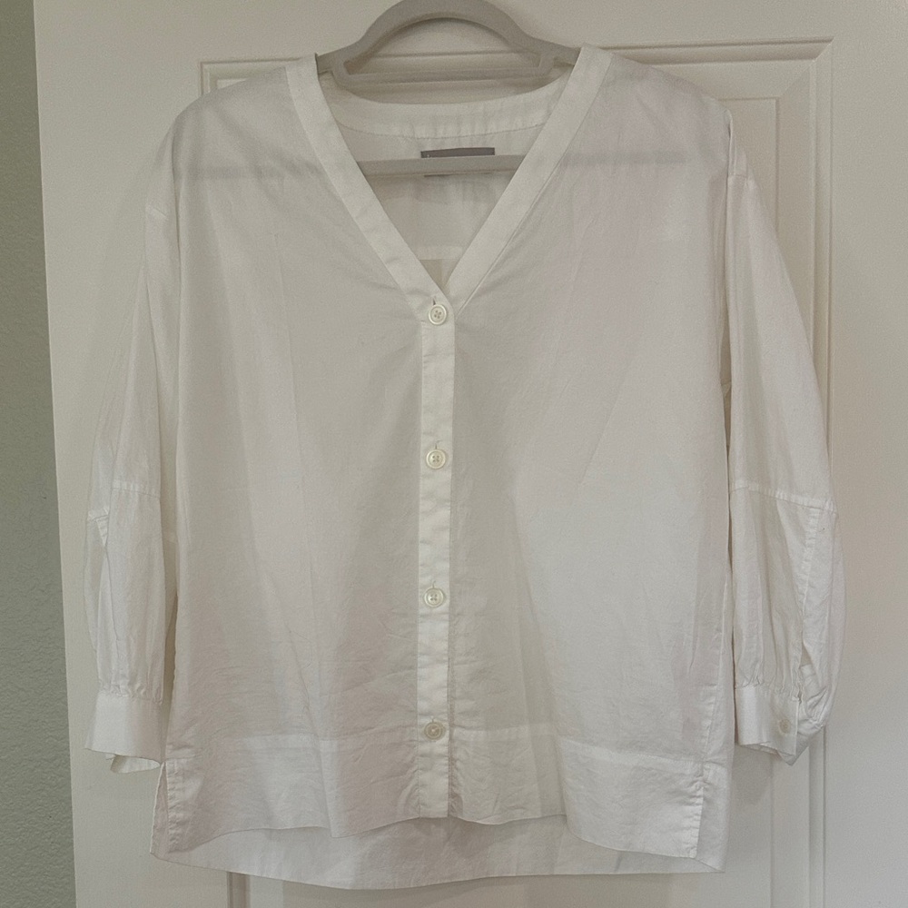 Everlane Classic White Button-Up Blouse